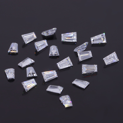 Loose Lab Created Diamonds Melee HPHT 2,6-3,1 bis 1,0-3,7 mm Weiße Trapezform Trapezgeschnitt